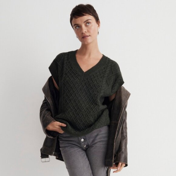 MADEWELL Cable-Knit V-Neck Sweater Vest - Picture 1 of 7